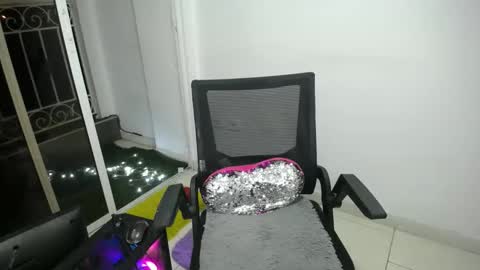 cumorsmooke online show from February 2025 03:55:02 AM