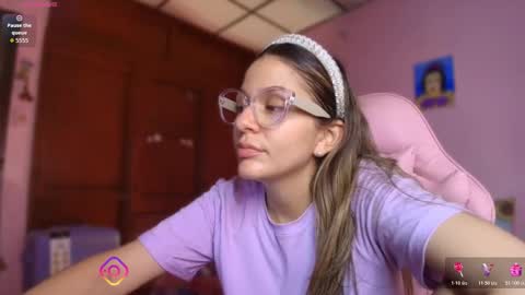 Candase online show from November 2025 01:28:01 AM