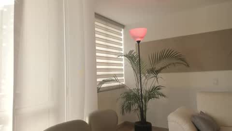 candelariia_ online show from September 2025 04:41:01 PM