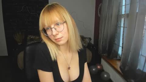 candicahoney online show from February 2026 12:49:01 PM