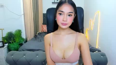 candiceferragamo online show from July 2026 10:28:02 AM