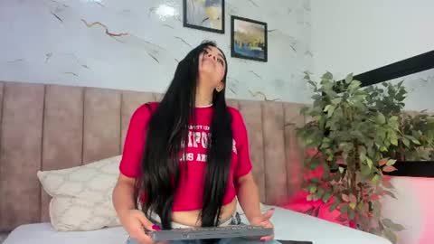 CANDICE WAYNE online show from June 2026 11:21:02 AM