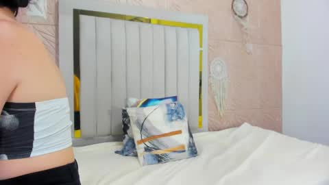 candise online show from October 2025 09:45:01 PM