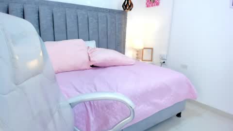 dulce online show from April 2026 04:41:01 AM