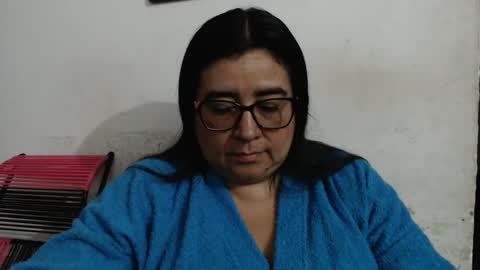 lucy online show from December 2024 02:01:02 AM