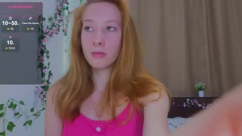 candy_flosse online show from September 2025 08:38:02 AM