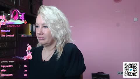 Snapshot of candy_hellenx chatting on April 2026 05:46:01 AM candy_hellenx online show from April 2026 05:46:01 AM