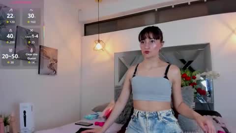 Candy hot online show from December 2025 09:33:01 PM