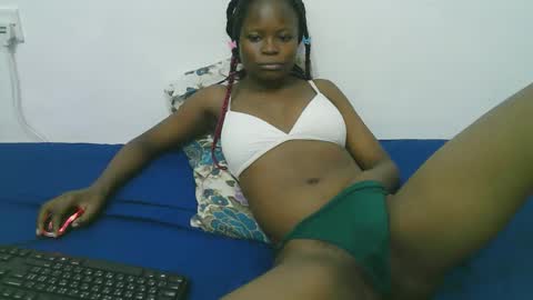 Snapshot of candy_lisah chatting on June 2026 03:46:01 AM Lisa online show from June 2026 03:46:01 AM