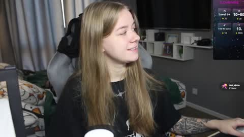 Megan online show from December 2024 09:19:02 AM