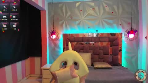 Ania online show from March 2025 11:19:01 AM