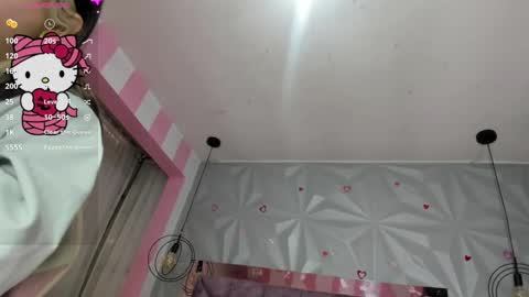 Ania online show from October 2025 01:01:01 PM