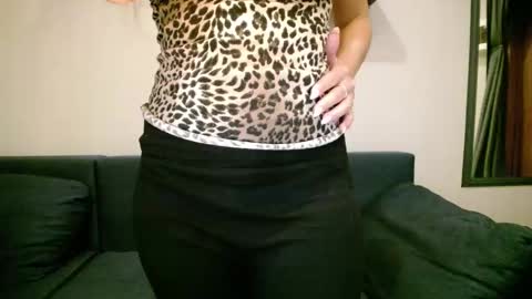 candycathc online show from February 2025 04:36:02 PM