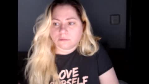 Laura online show from September 2025 09:53:02 AM