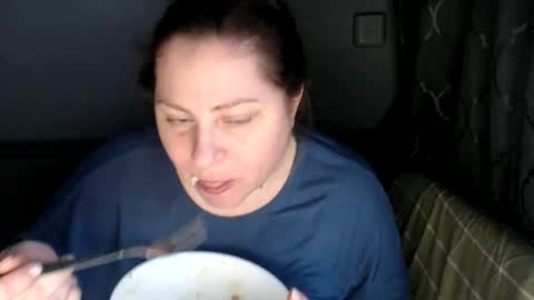 Laura online show from April 2026 03:31:02 PM