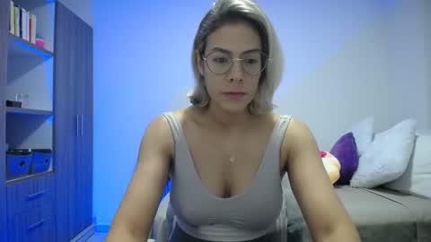 Candy Dowson online show from March 2026 09:57:01 AM