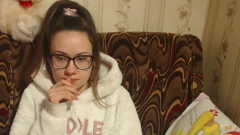 say meow and send tips  online show from February 2025 09:22:01 AM