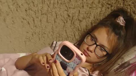 say meow and send tips  online show from September 2025 07:58:02 PM