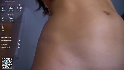 Snapshot of candylolly_ chatting on July 2026 04:39:33 PM Anna online show from July 2026 04:39:33 PM