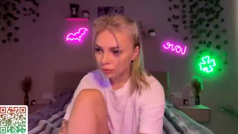 Snapshot of candyrass chatting on May 2026 06:18:02 AM Candy online show from May 2026 06:18:02 AM