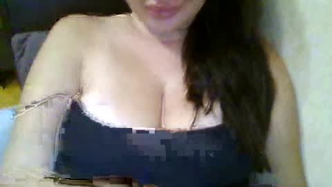 CandyXDiamond online show from August 2026 06:10:02 PM