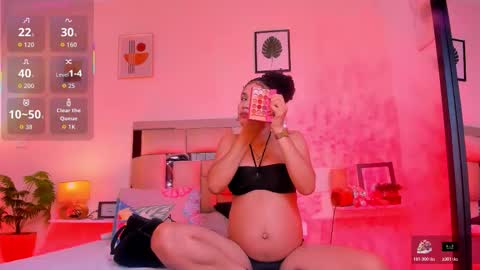 Candy online show from November 2025 07:35:01 PM