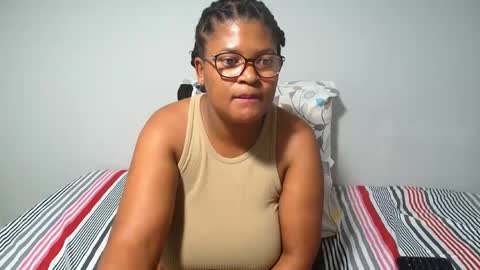Snapshot of candyyumsaerolaxx chatting on June 2026 08:15:02 PM candyyumsaerolaxx online show from June 2026 08:15:02 PM