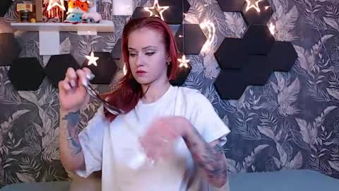Snapshot of candyyyyrio chatting on May 2026 03:35:01 AM Mia online show from May 2026 03:35:01 AM