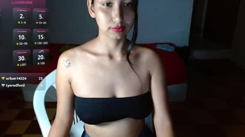 Violeta online show from November 2025 04:59:02 AM