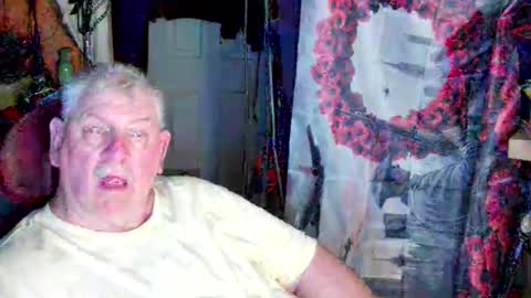 canoelicker69 online show from April 2026 07:05:01 PM