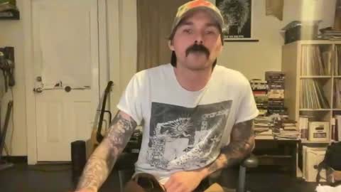 Snapshot of cantleavethehouse chatting on January 2025 12:16:02 AM cantleavethehouse online show from January 2025 12:16:02 AM