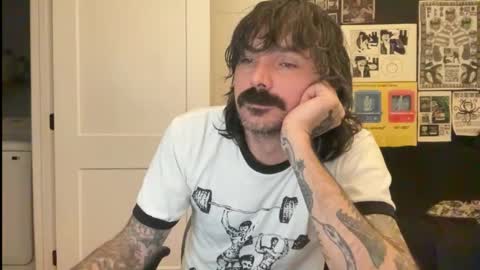 Snapshot of cantleavethehouse chatting on November 2025 09:35:01 AM cantleavethehouse online show from November 2025 09:35:01 AM