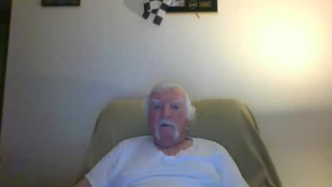 Snapshot of capecod21 chatting on January 2025 12:47:01 PM capecod21 online show from January 2025 12:47:01 PM