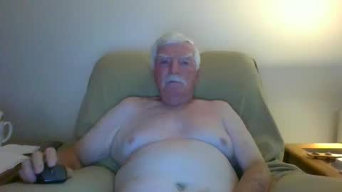 Snapshot of capecod21 chatting on September 2025 10:53:02 AM capecod21 online show from September 2025 10:53:02 AM