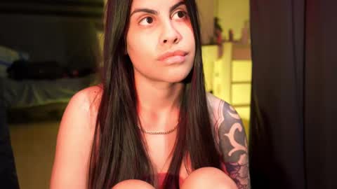 Snapshot of capriciousqueen chatting on November 2025 05:27:02 AM Miyah online show from November 2025 05:27:02 AM