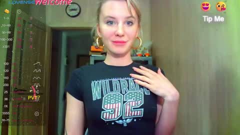 Snapshot of caramel_pie_ chatting on May 2026 08:59:01 PM caramel online show from May 2026 08:59:01 PM