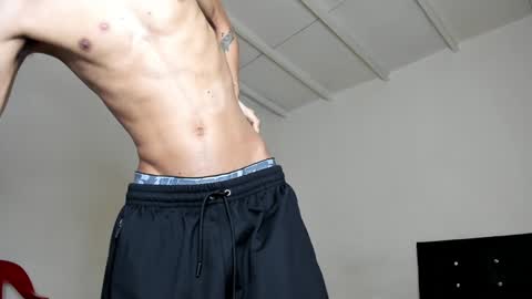 Snapshot of cardrey05 chatting on January 2025 06:09:02 AM Carlos and Cristian online show from January 2025 06:09:02 AM