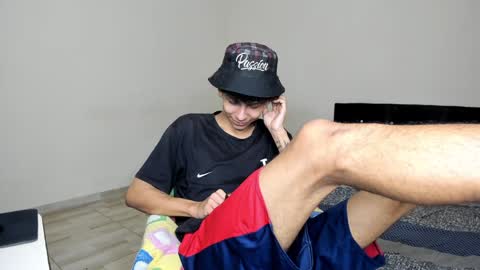 Snapshot of cardrey05 chatting on January 2025 07:15:01 AM Carlos and Cristian online show from January 2025 07:15:01 AM