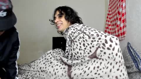 Snapshot of cardrey05 chatting on January 2025 09:02:01 AM Carlos and Cristian online show from January 2025 09:02:01 AM