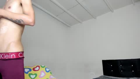 Snapshot of cardrey05 chatting on January 2025 11:48:01 AM Carlos and Cristian online show from January 2025 11:48:01 AM