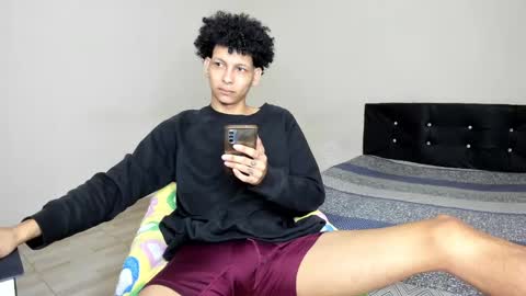 Snapshot of cardrey05 chatting on February 2025 11:30:02 PM Carlos and Cristian online show from February 2025 11:30:02 PM