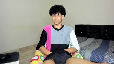 Snapshot of cardrey05 chatting on February 2025 11:10:02 PM Carlos and Cristian online show from February 2025 11:10:02 PM