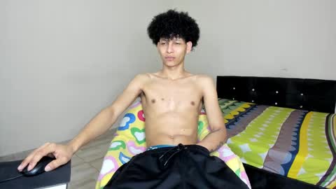 Snapshot of cardrey05 chatting on March 2025 12:18:02 AM Carlos and Cristian online show from March 2025 12:18:02 AM