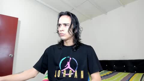 Snapshot of cardrey05 chatting on March 2025 11:08:02 AM Carlos and Cristian online show from March 2025 11:08:02 AM