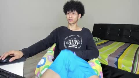 Snapshot of cardrey05 chatting on March 2025 05:35:01 AM Carlos and Cristian online show from March 2025 05:35:01 AM