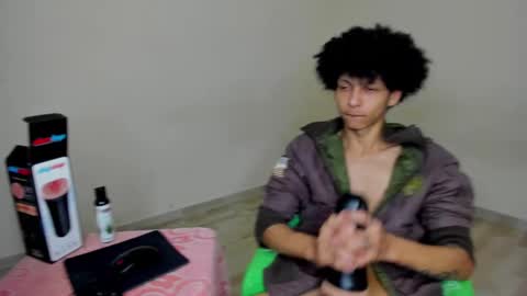 Snapshot of cardrey05 chatting on September 2025 04:45:02 AM Carlos and Cristian online show from September 2025 04:45:02 AM