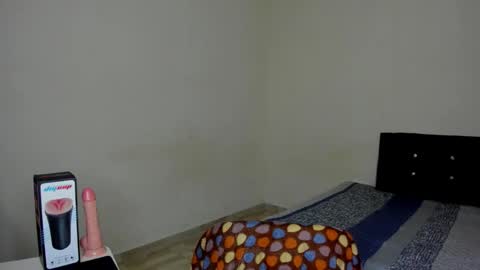 Snapshot of cardrey05 chatting on September 2025 02:26:01 AM Carlos and Cristian online show from September 2025 02:26:01 AM