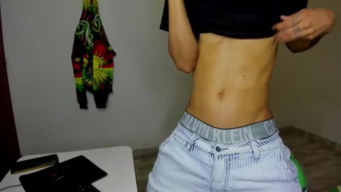 Snapshot of cardrey05 chatting on October 2025 10:18:02 PM Carlos and Cristian online show from October 2025 10:18:02 PM