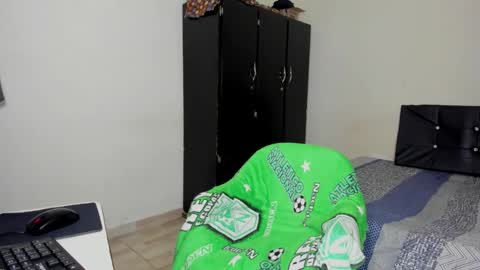 Snapshot of cardrey05 chatting on October 2025 08:41:02 PM Carlos and Cristian online show from October 2025 08:41:02 PM