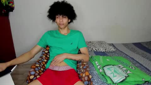 Snapshot of cardrey05 chatting on November 2025 06:29:02 PM Carlos and Cristian online show from November 2025 06:29:02 PM